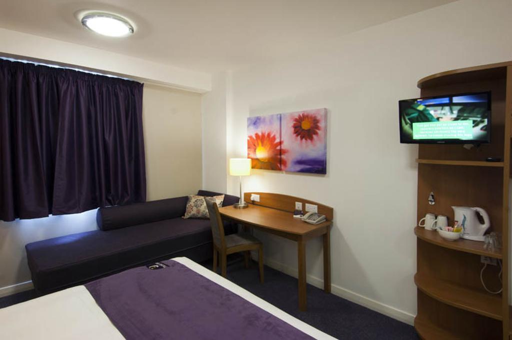 Premier Inn Edinburgh Airport - Newbridge Newbridge  Quarto foto