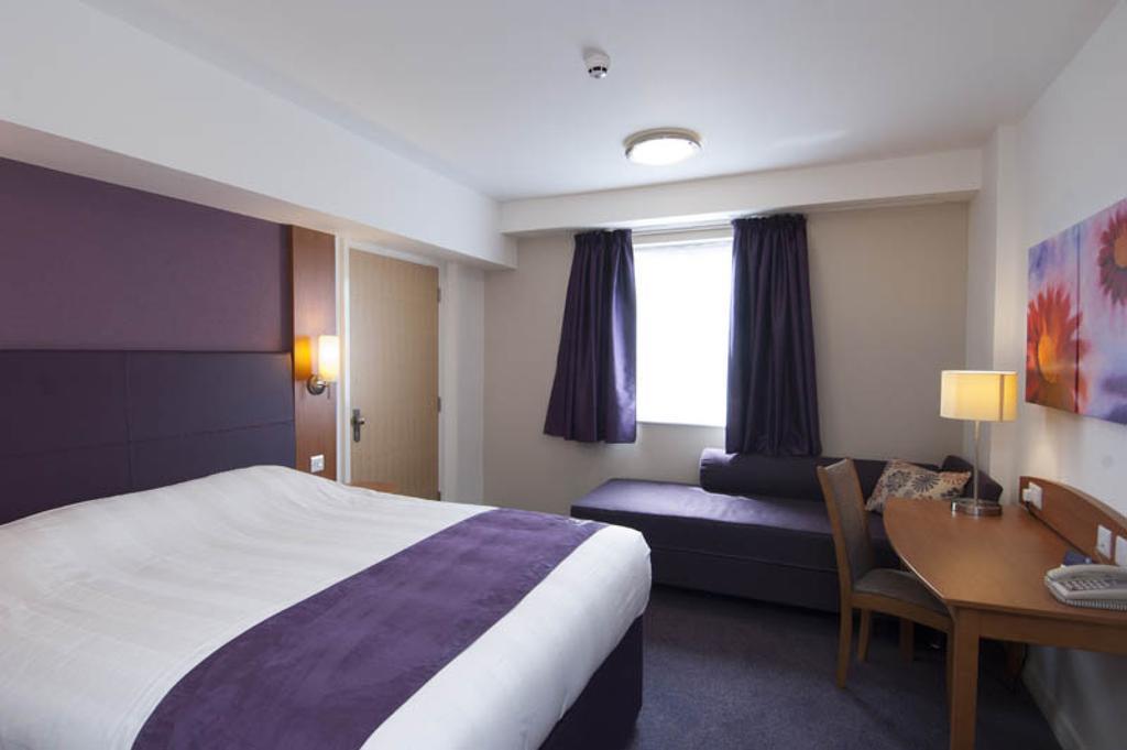 Premier Inn Edinburgh Airport - Newbridge Newbridge  Quarto foto